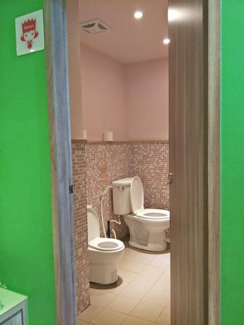童樂島廁所